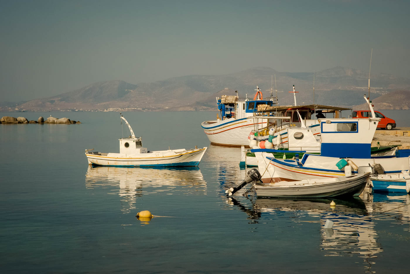 Boote im Hafen von Agia Anna Naxos